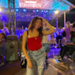 Meet your Posher, Amelia